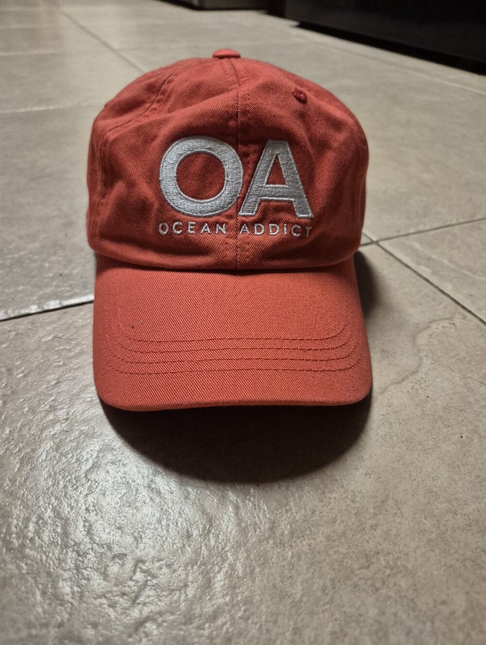 Ocean Addict Red ball Cap Like new
